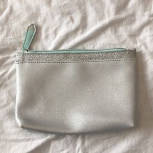 Makeup bag